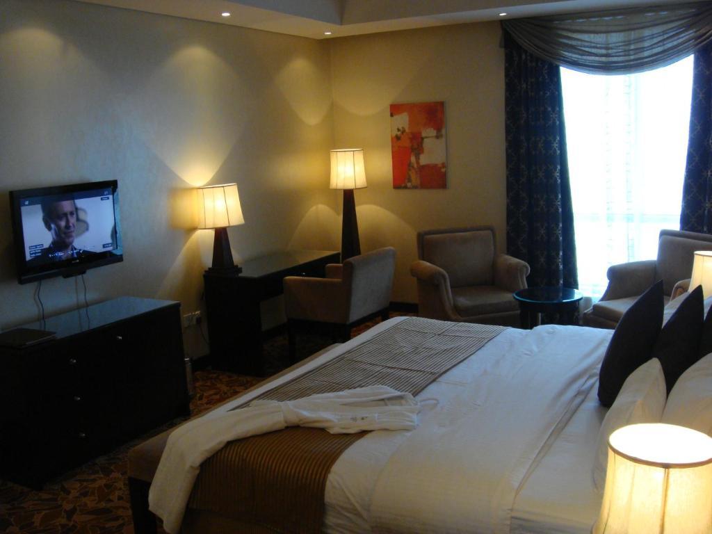 Paragon Hotel Abu Dhabi Exterior foto