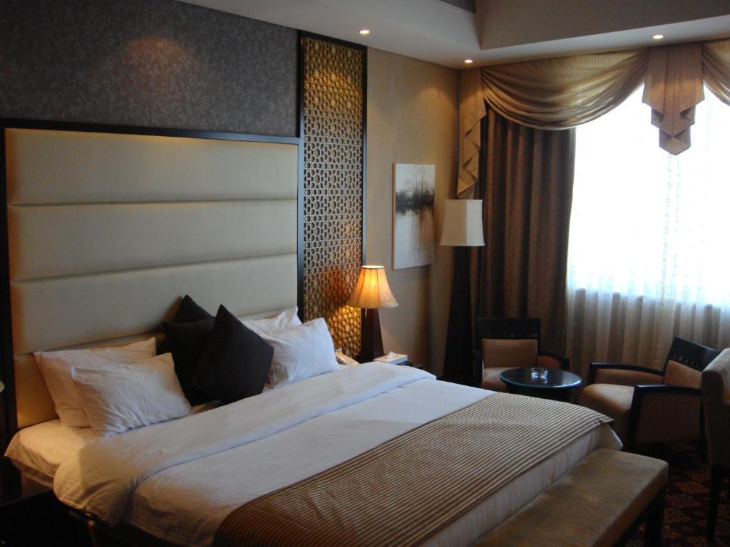 Paragon Hotel Abu Dhabi Exterior foto